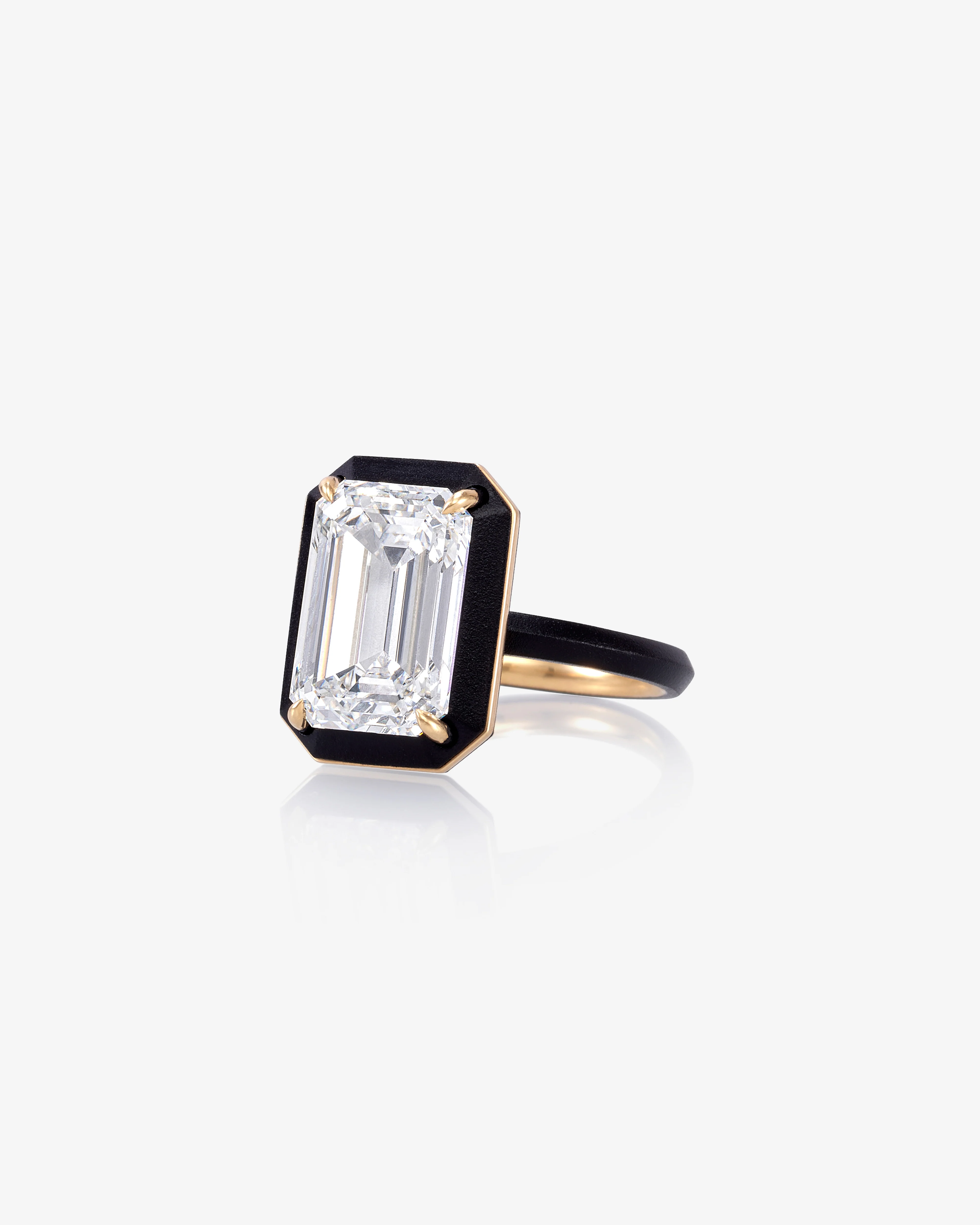 Alexei Hay - The Emerald Sandwich Ring - (Yellow Gold) - Image 2