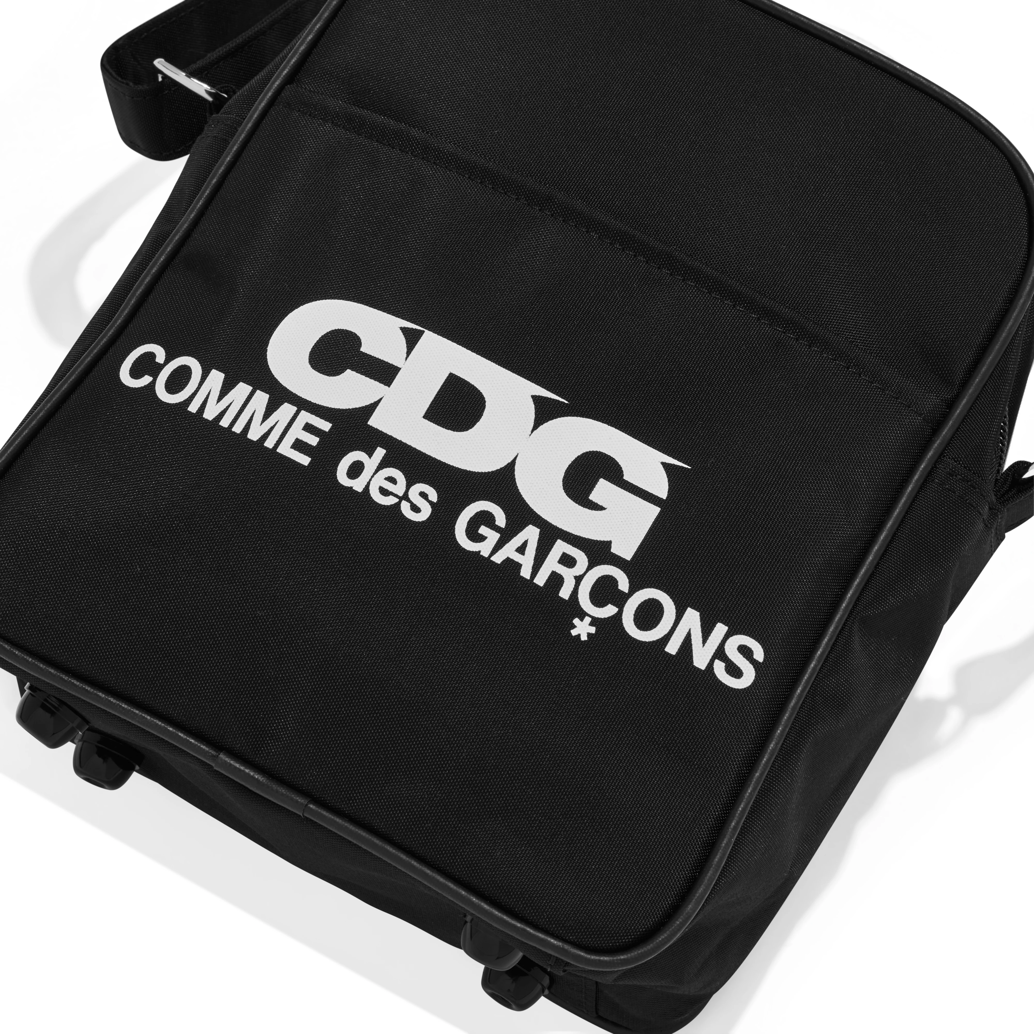 CDG - Large Shoulder Bag - (Black) - Image 3