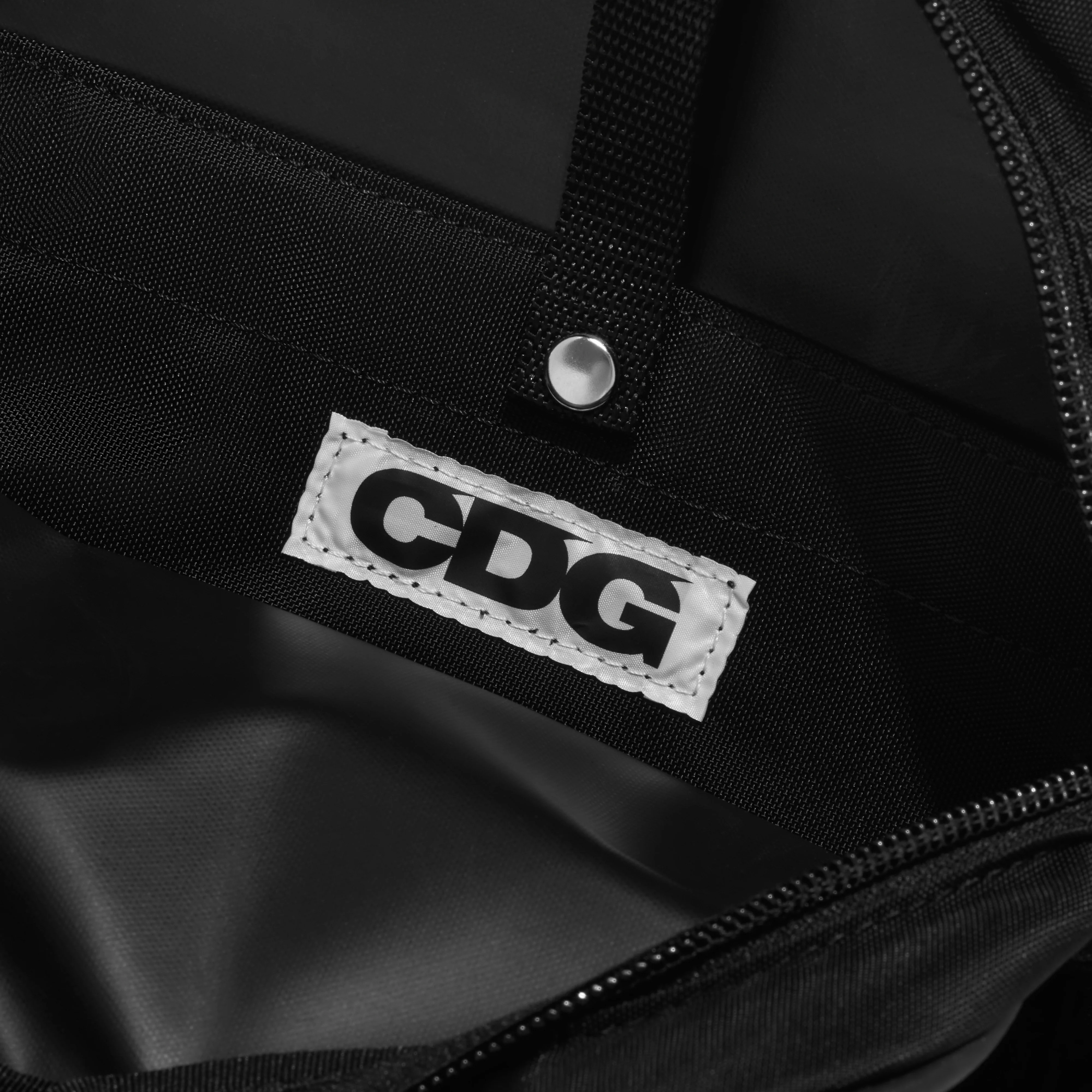 CDG - Large Shoulder Bag - (Black) - Image 4