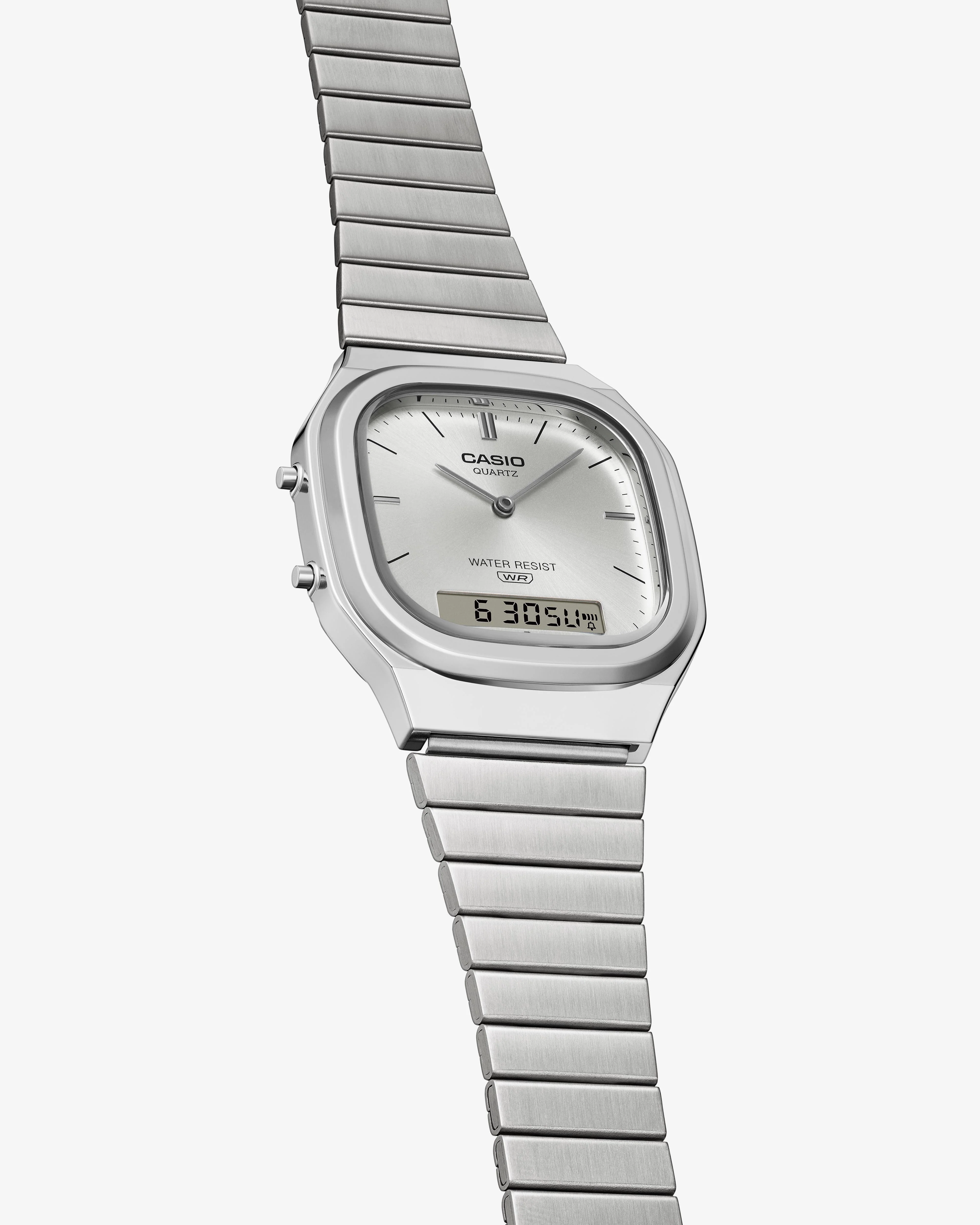 G-Shock - AQ240E-7A - (Silver/White) - Image 2