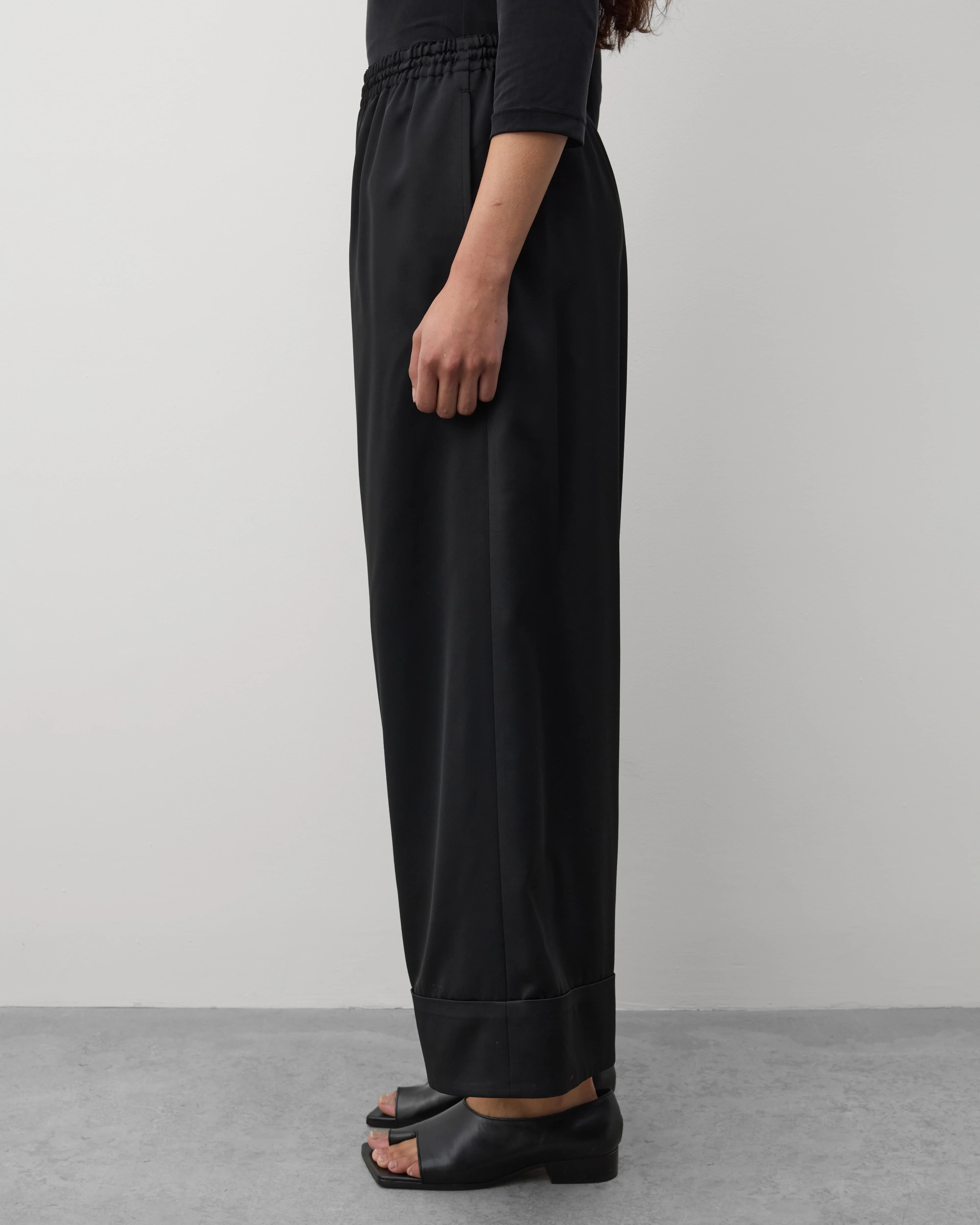 Junya Watanabe - Women's Wide Leg Cuffed Trousers - (Black) - Image 4
