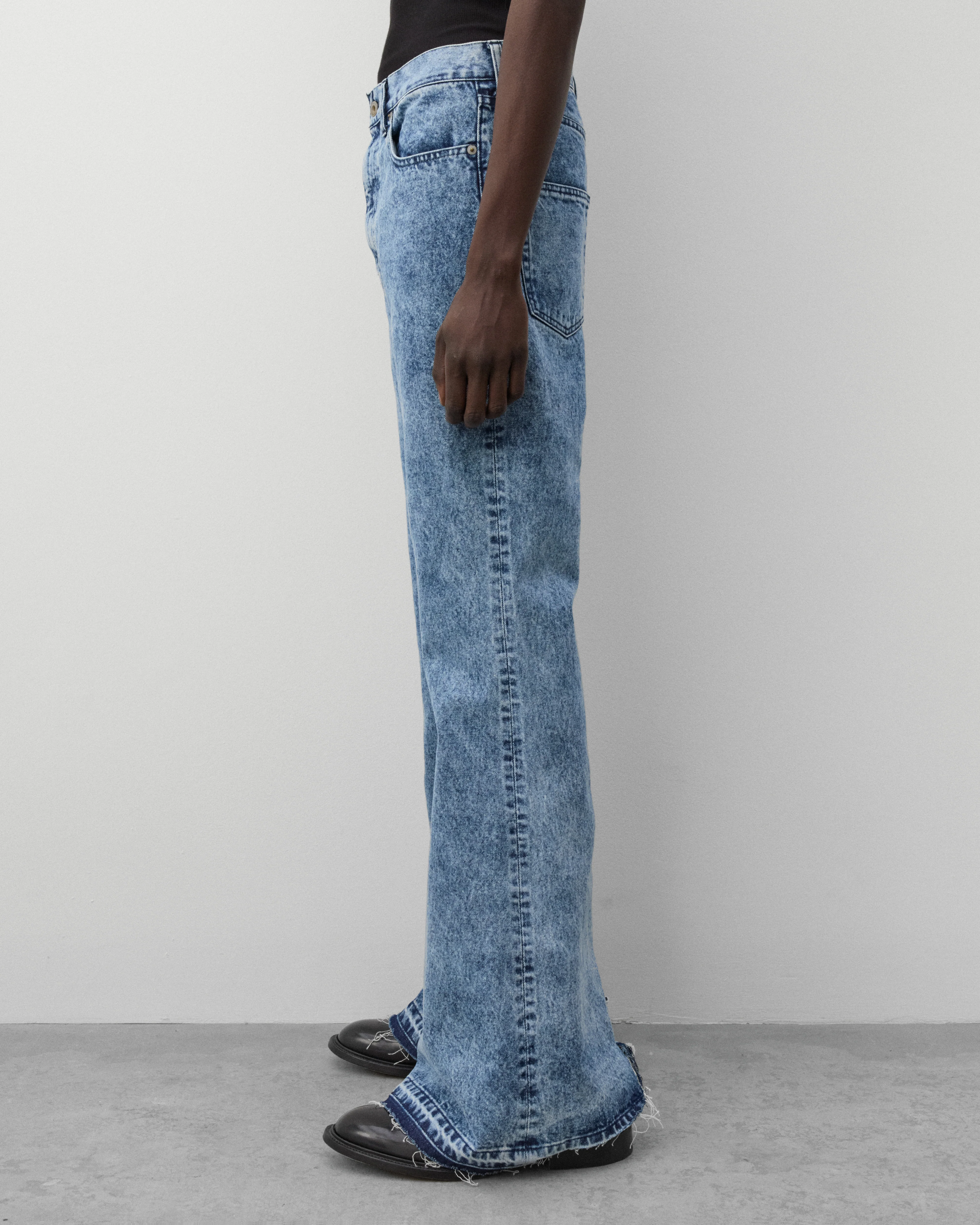Junya Watanabe Man - Men's Flared Bootcut Jeans - (Indigo) - Image 4