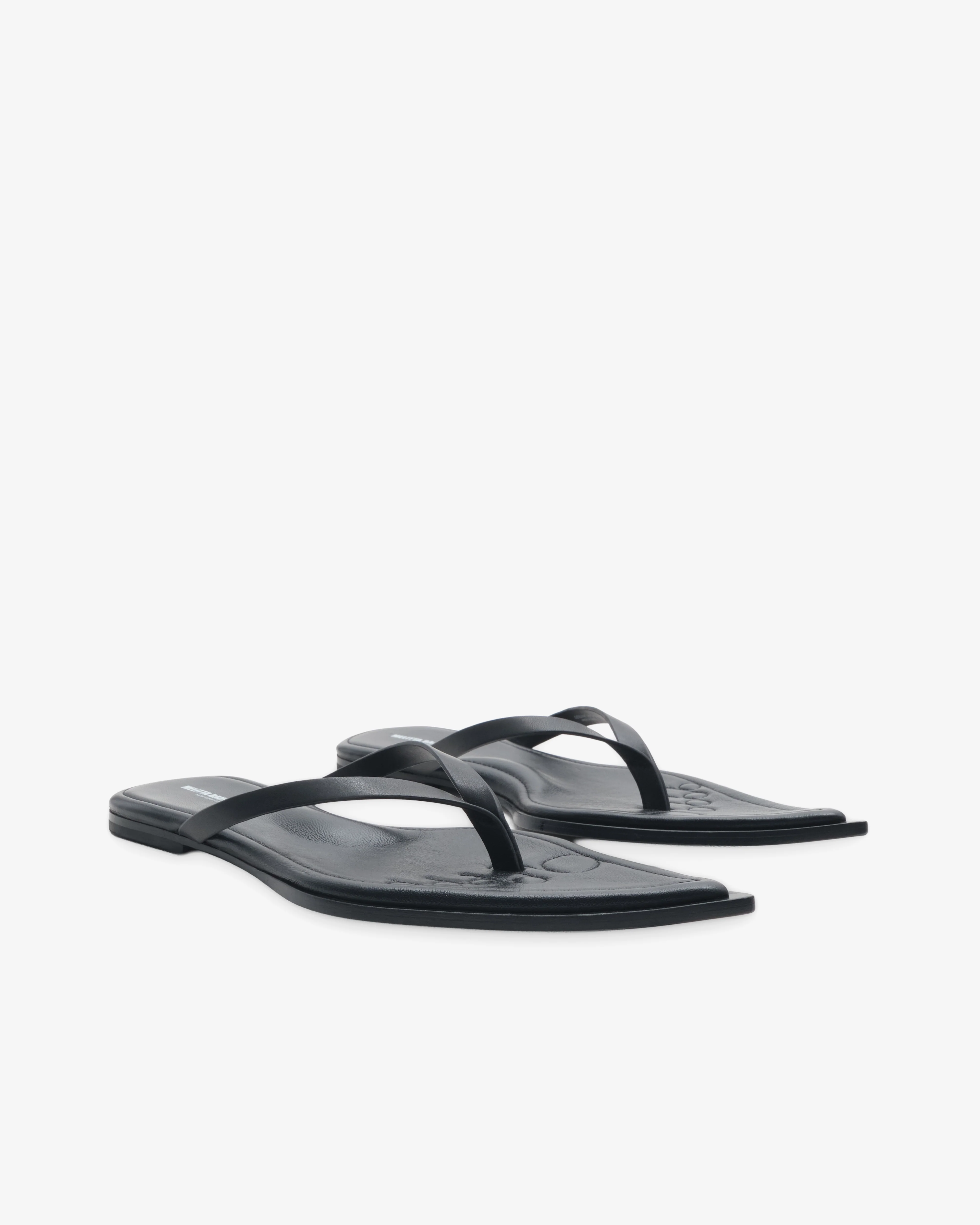 Melitta Baumeister - Women's Pointy Flip Flop - (Black) - Image 5