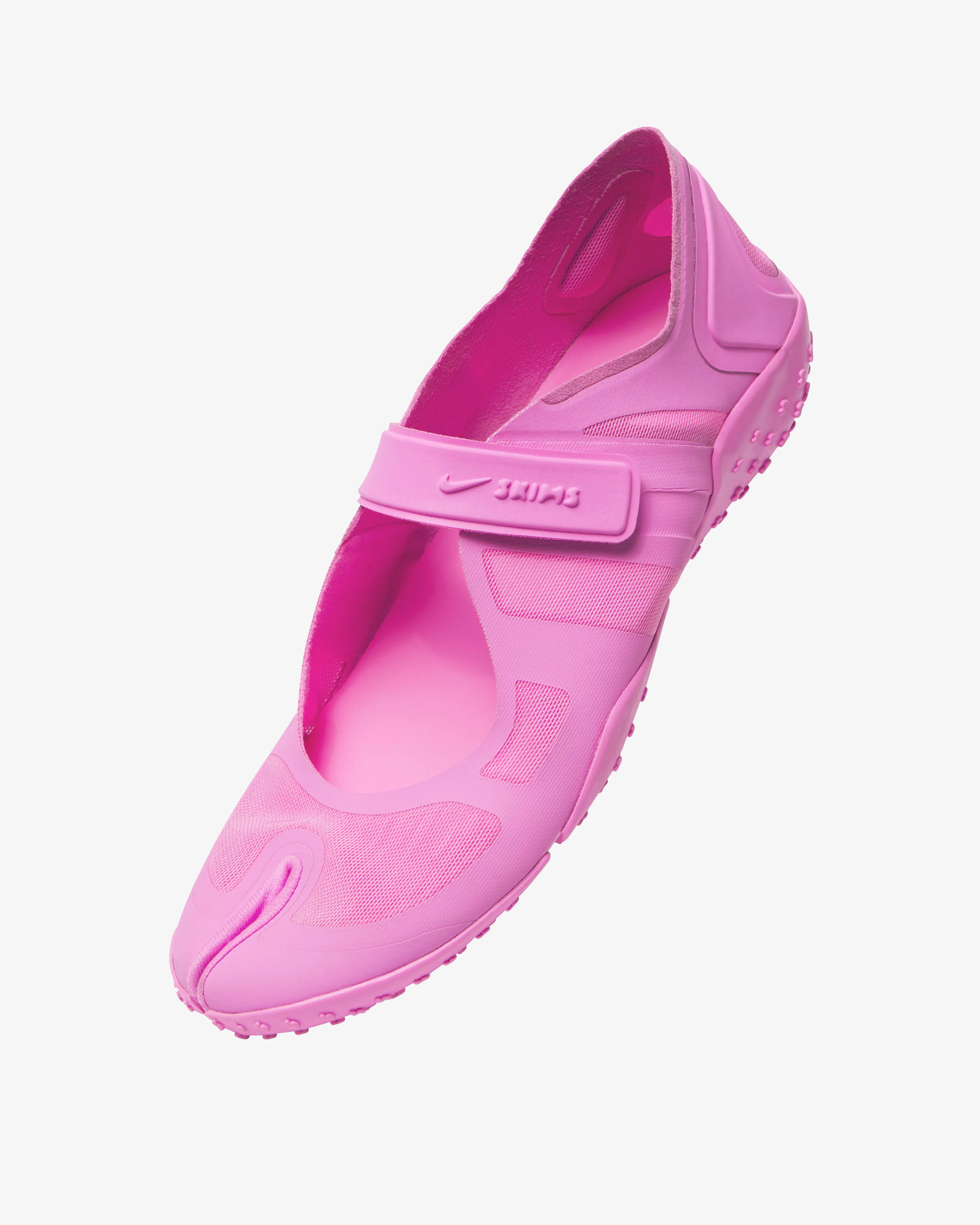 NikeSKIMS - Women's Rift Mesh Sneakers - (Pink) - Image 5