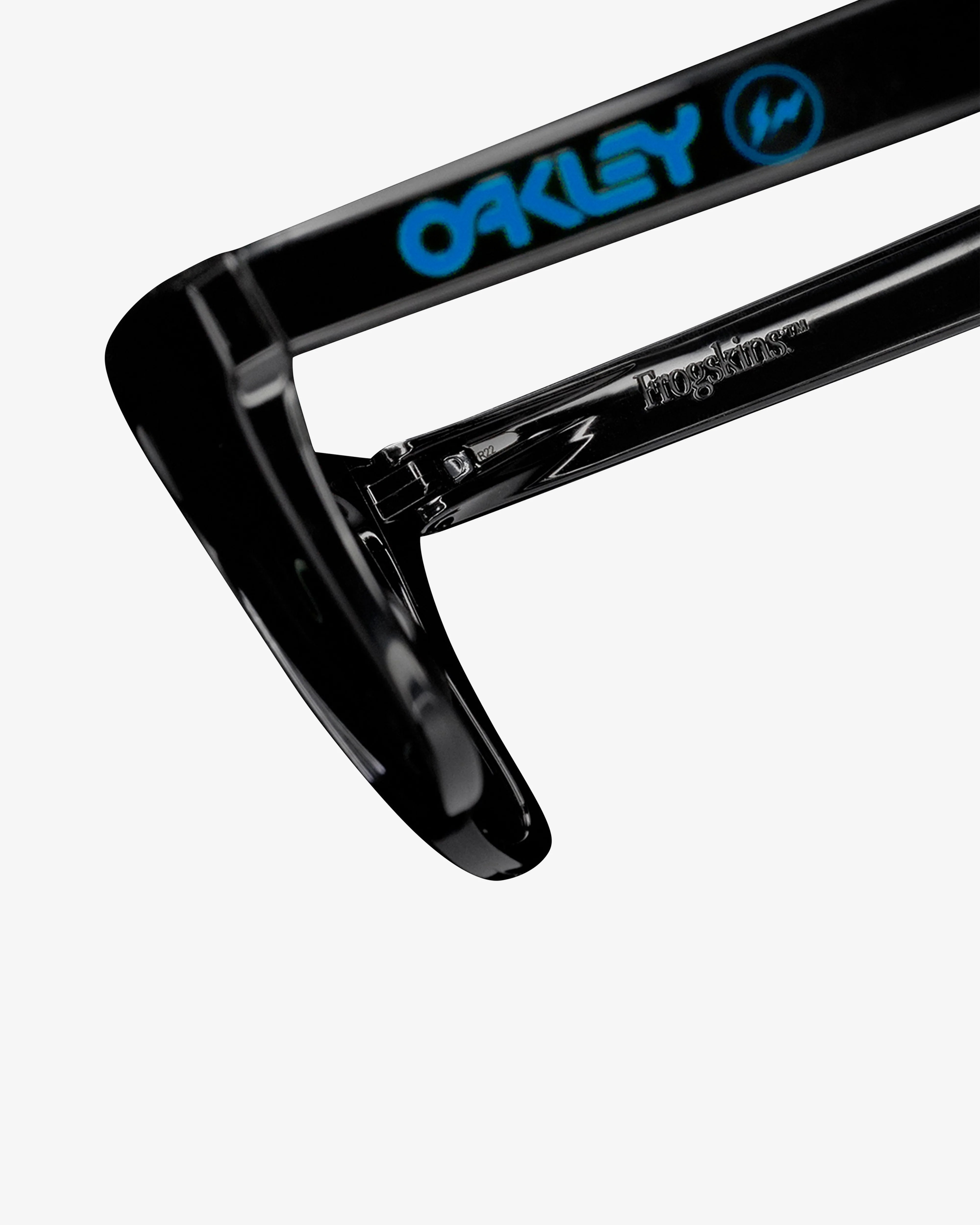 Oakley - Fragment Frogskins Sunglasses - (Blue/Prizm Grey) - Image 3
