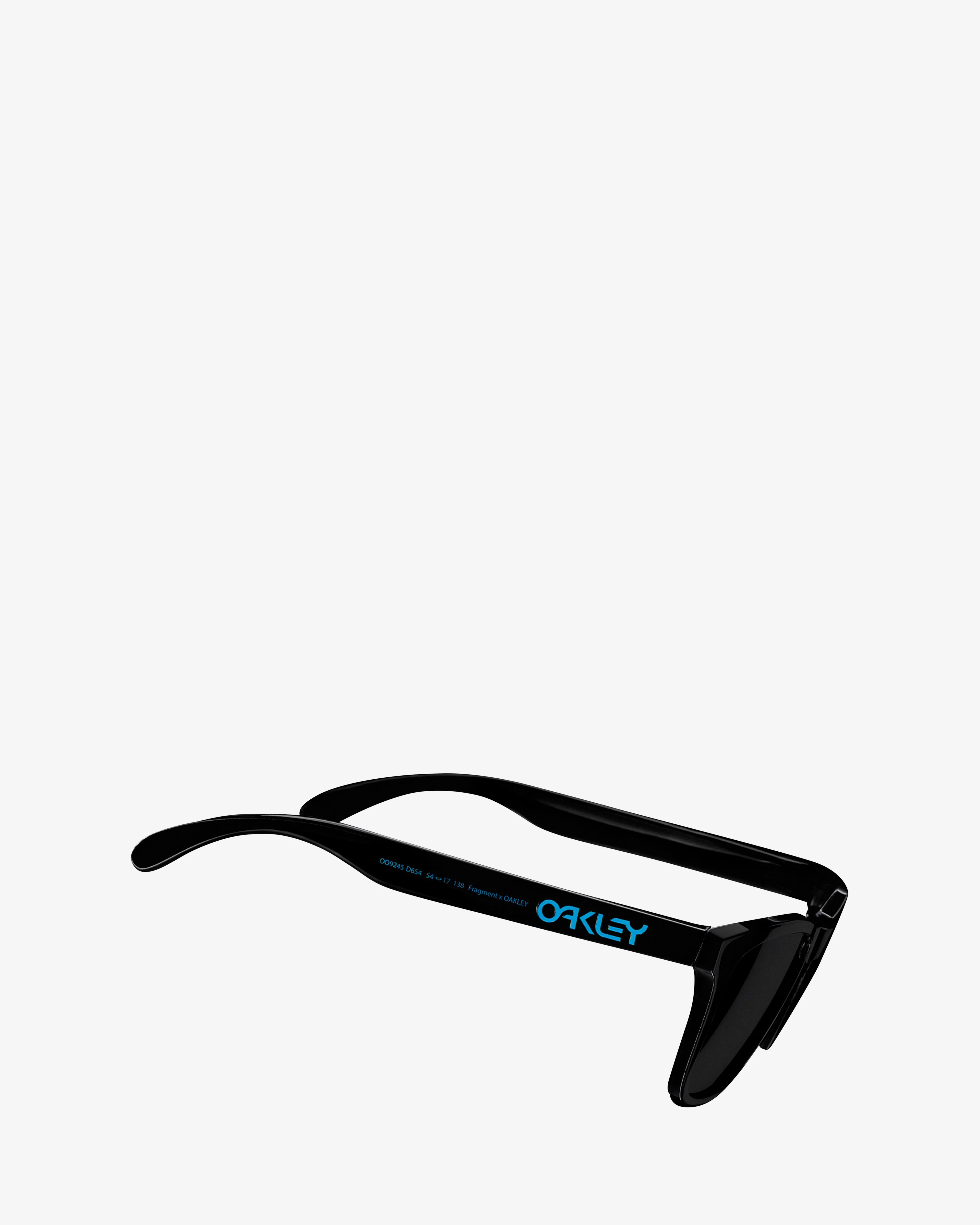 Oakley - Fragment Frogskins Sunglasses - (Blue/Prizm Grey) - Image 4