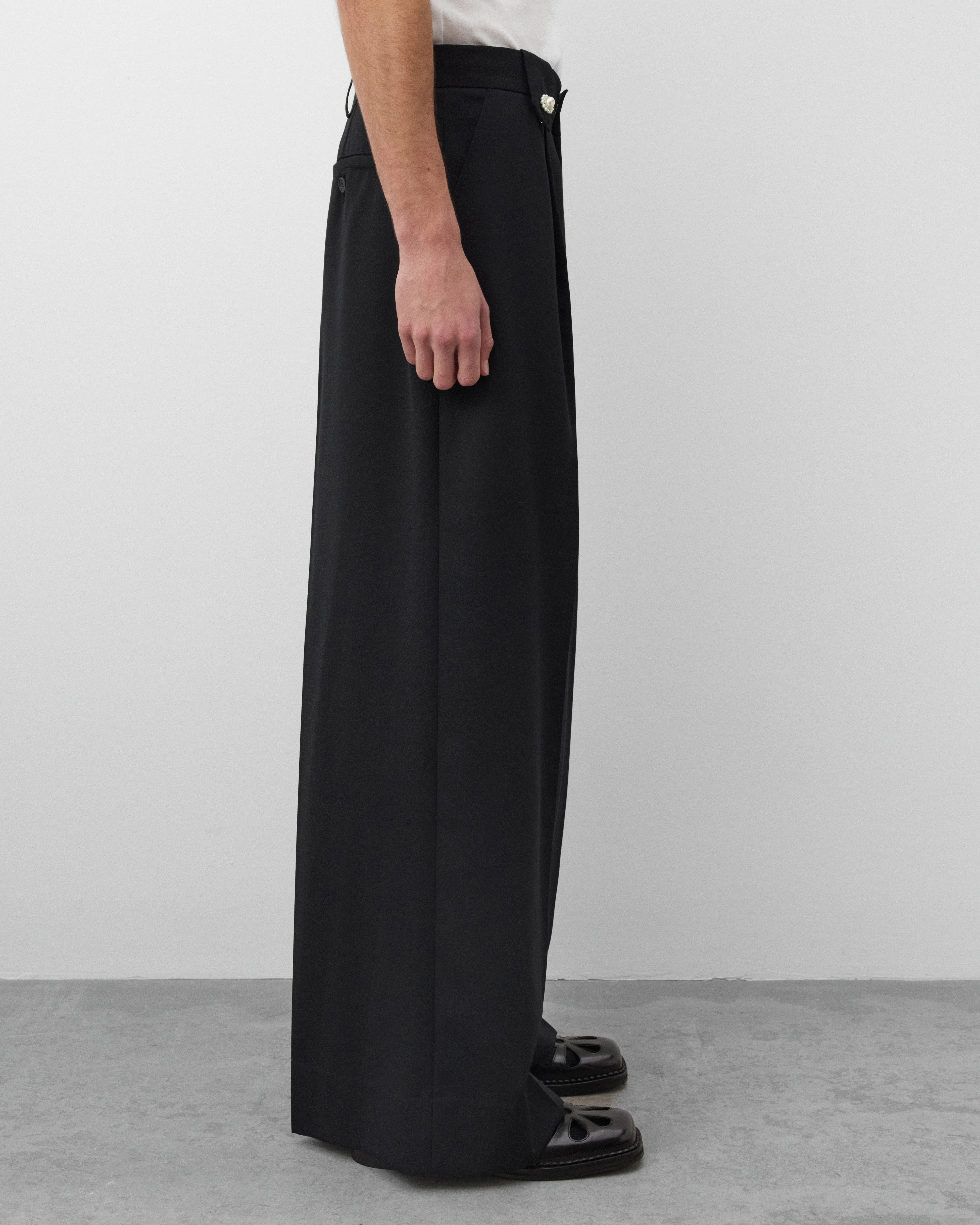Simone Rocha - Men's Wide Leg Belt Loop Tab Trouser - (Black) - Image 4